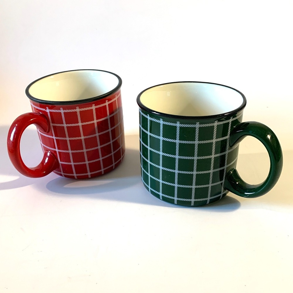 Hallmark Holiday Mugs Set of 2 Red and‎ Green Plaid Coffee Tea Soup Christmas